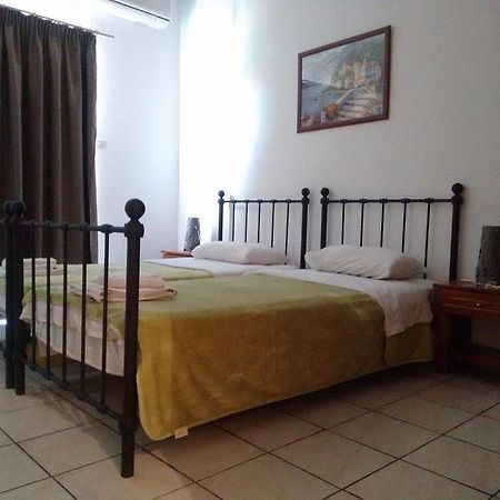 Eliza Studios And Apartments เปฟโกโฮรี ภายนอก รูปภาพ