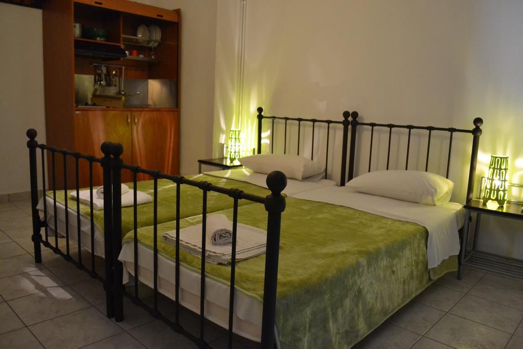 Eliza Studios And Apartments เปฟโกโฮรี ภายนอก รูปภาพ